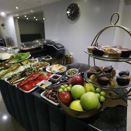 M 1 T Hotel Tbiliszi Kültér fotó