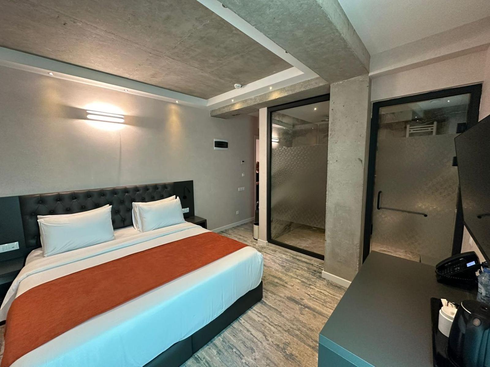 M 1 T Hotel Tbiliszi Kültér fotó