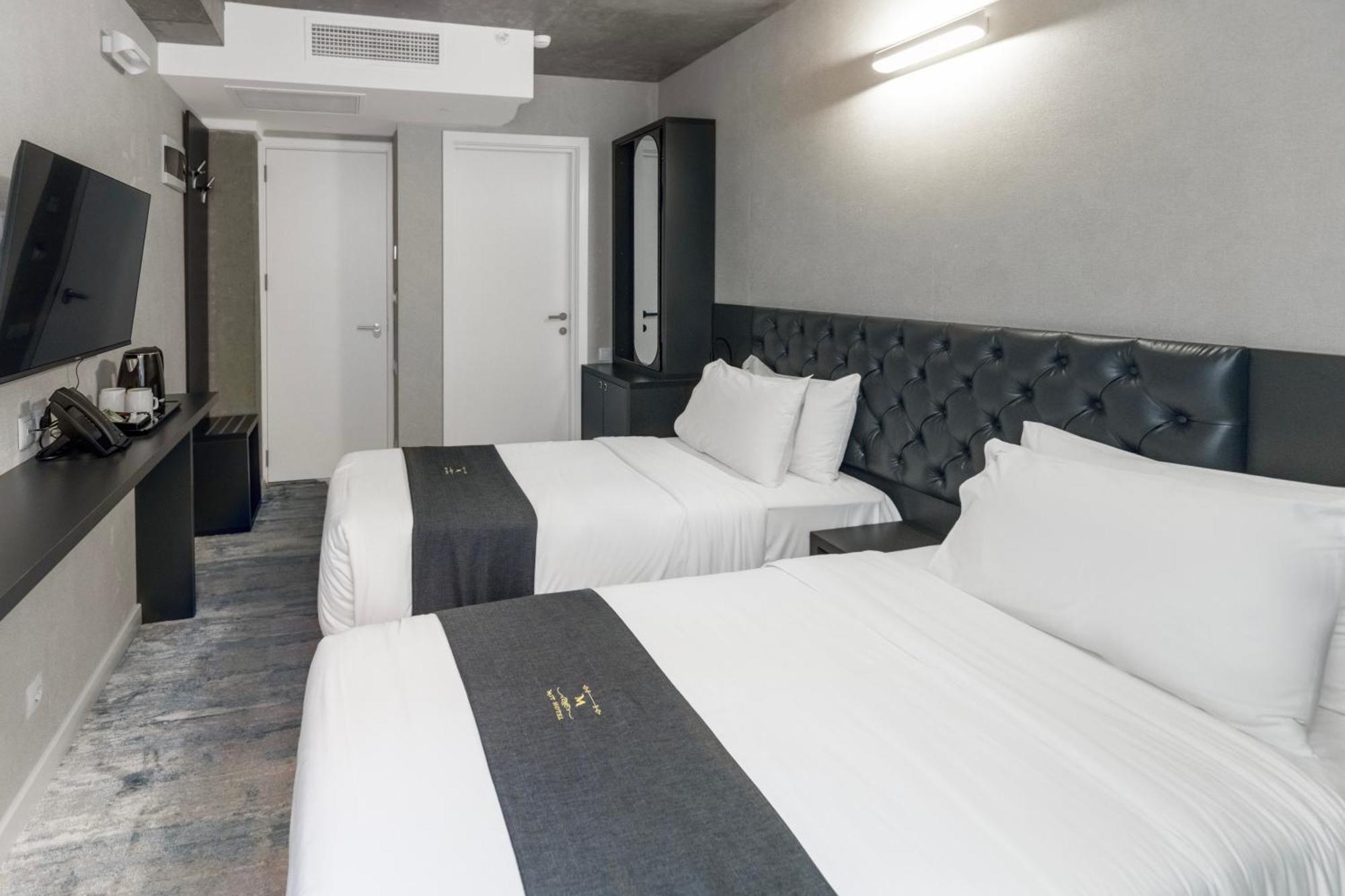 M 1 T Hotel Tbiliszi Kültér fotó