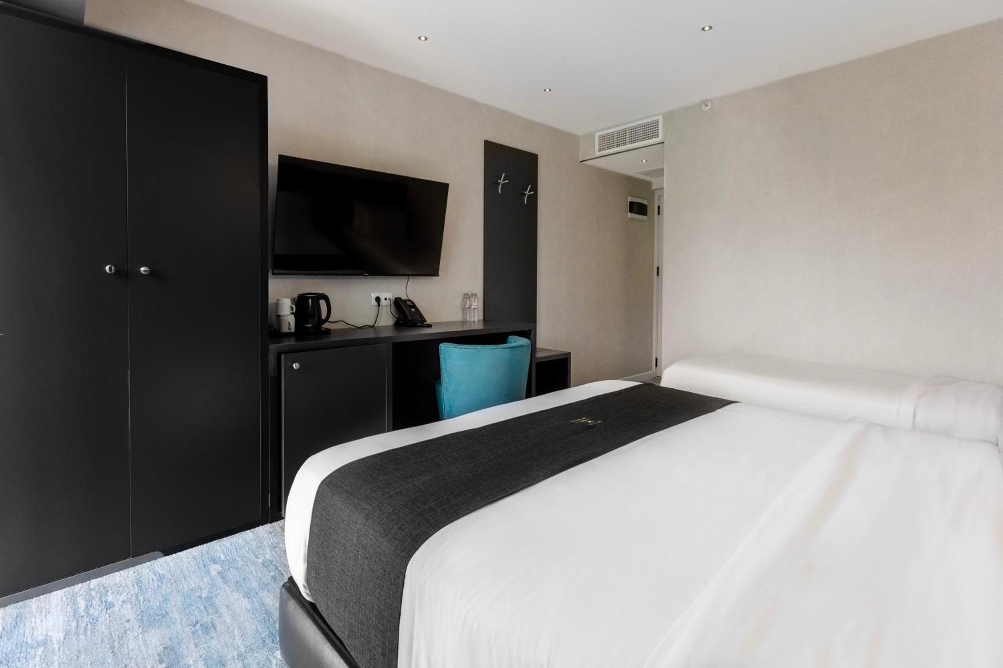 M 1 T Hotel Tbiliszi Kültér fotó