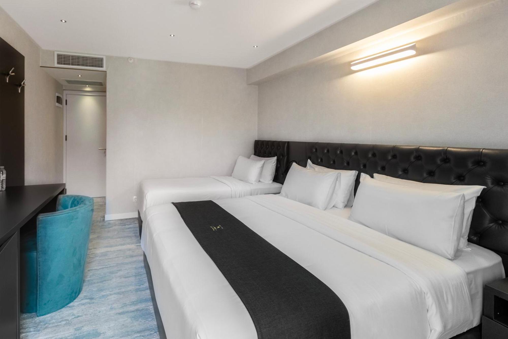 M 1 T Hotel Tbiliszi Kültér fotó