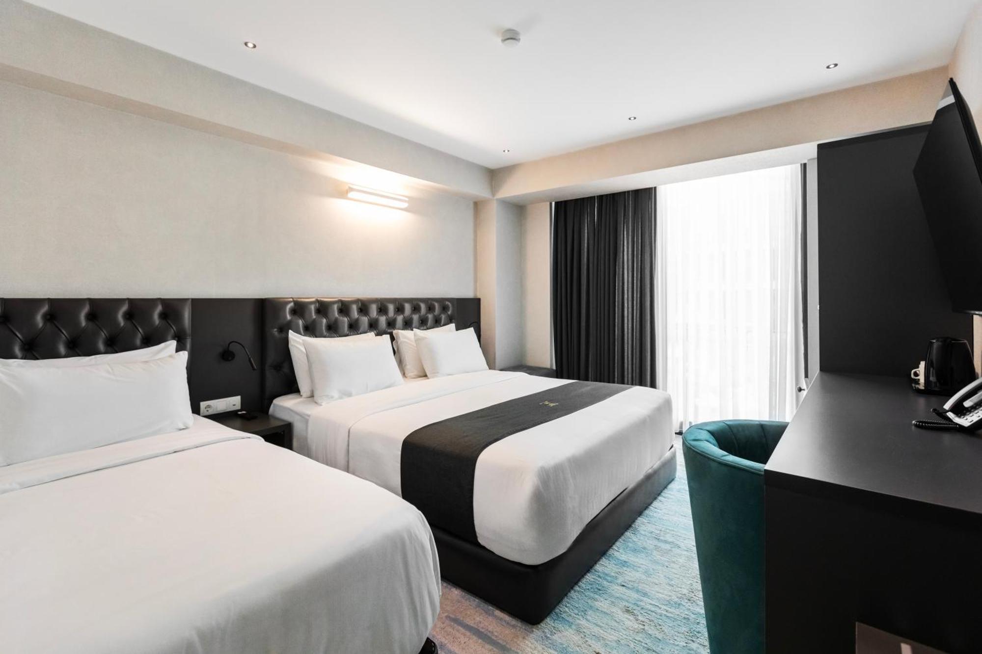 M 1 T Hotel Tbiliszi Kültér fotó