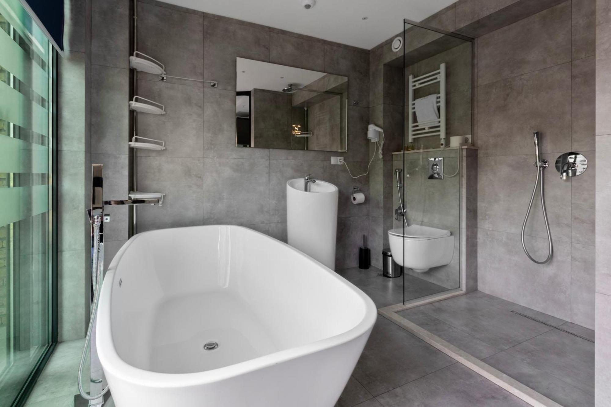 M 1 T Hotel Tbiliszi Kültér fotó