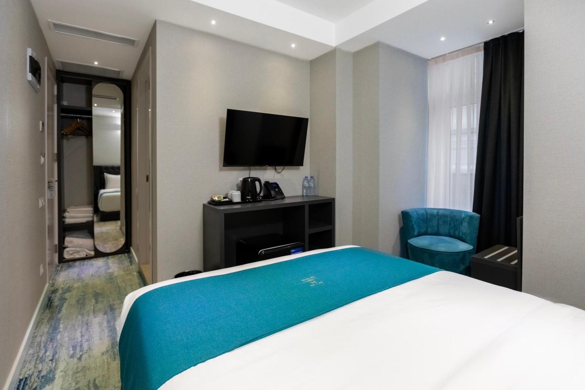 M 1 T Hotel Tbiliszi Kültér fotó